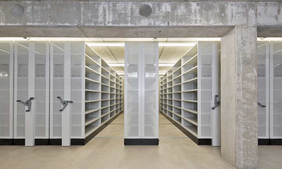 Copyright Michael Miltzow 2020 1955 opt.jpg